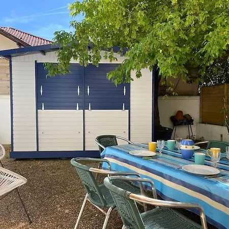 Apartment Vert Galant - Charmant Avec Cours Arboree Privative